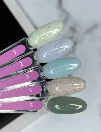 KLIO  Гель-лак с поталью  CAPRICE  9мл  №05   (СНЯТО)