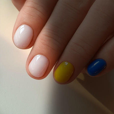 BSG   Base Colloration Hard   #10   20мл   База камуфлирующая жесткая